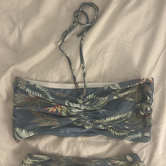 Bikini Set swim top and bottom size Medium - Picture 2 of 7